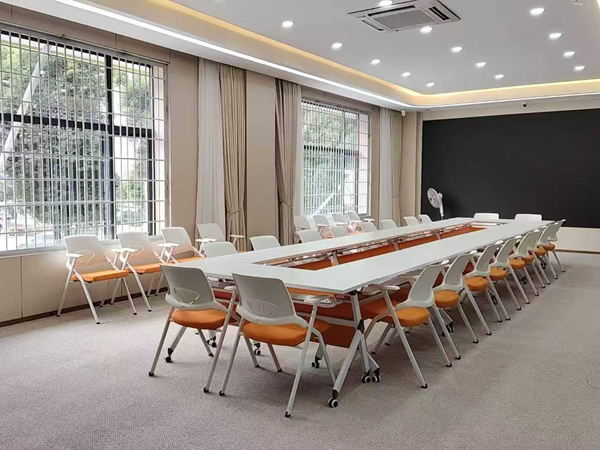 会议桌